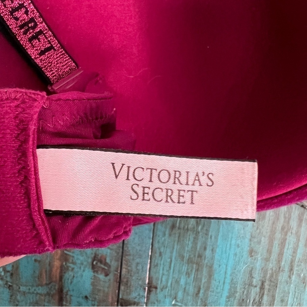 Victoria’s Secret THE T-SHIRT Lightly-Lined Demi Bra Size 34DD - Picture 7 of 9